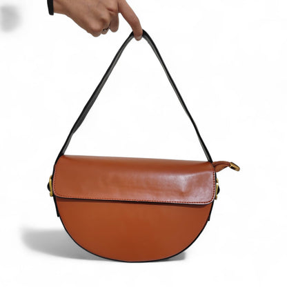 Avira Curve Baguette Shoulder Bag - Brown